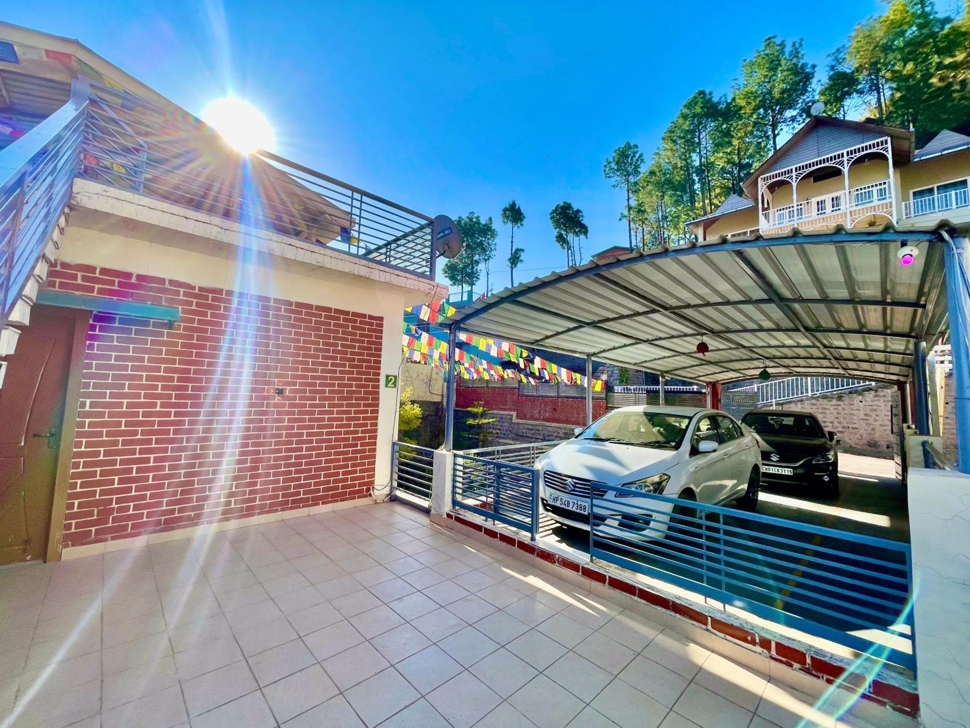 The Auriga 3Bhk Fully Entair Villa With Bonfire In Kasauli I Pvt Stay I Open Air Terrace I Kitchen Livingroom I Lawn Bonfire I Gaming Zone מראה חיצוני תמונה