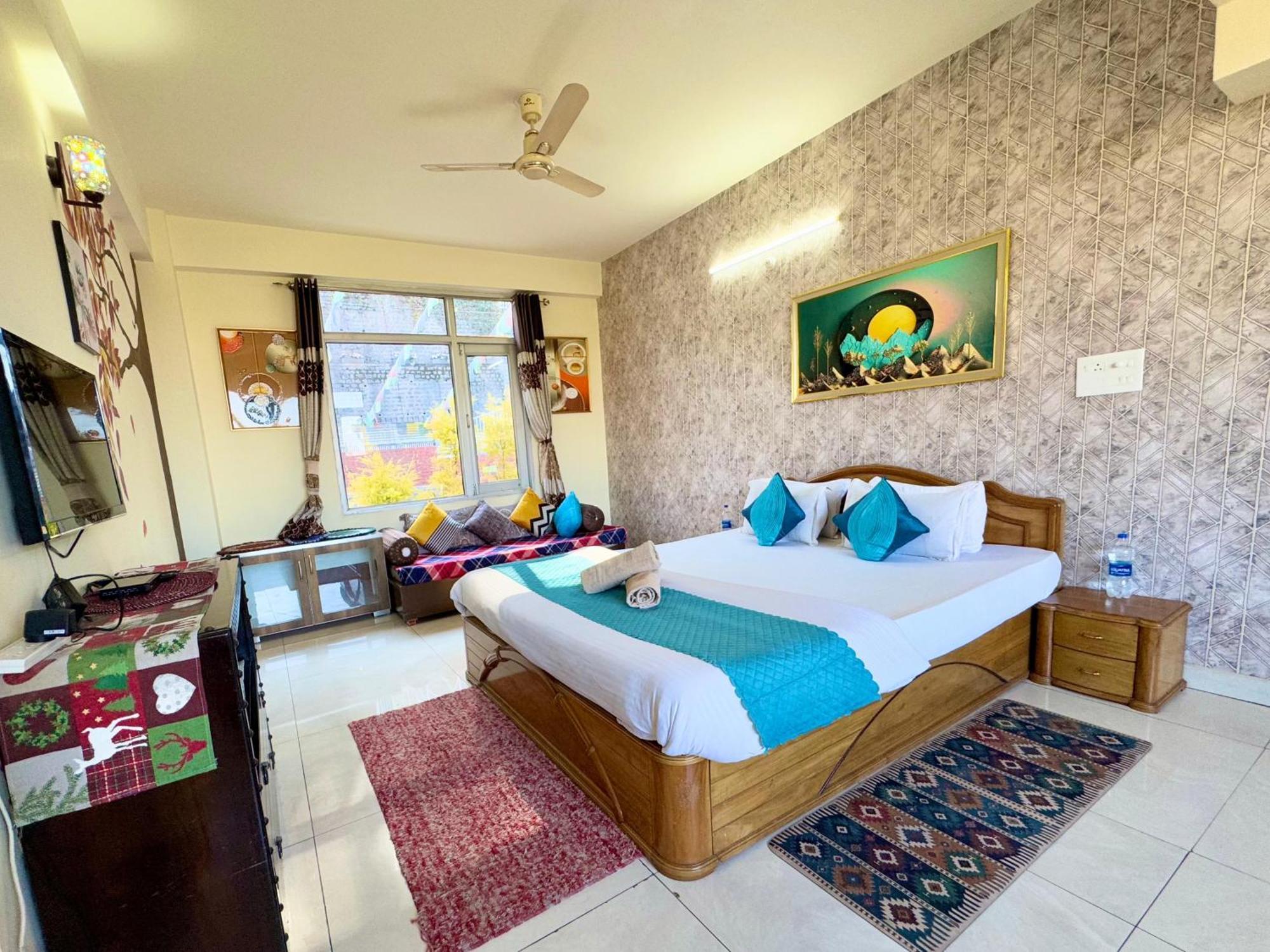 The Auriga 3Bhk Fully Entair Villa With Bonfire In Kasauli I Pvt Stay I Open Air Terrace I Kitchen Livingroom I Lawn Bonfire I Gaming Zone מראה חיצוני תמונה
