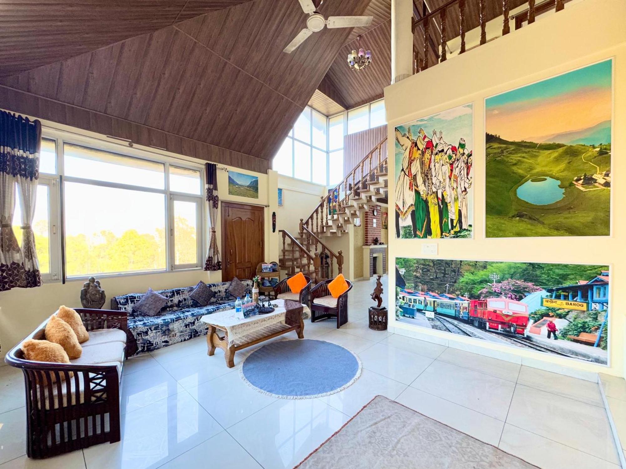 The Auriga 3Bhk Fully Entair Villa With Bonfire In Kasauli I Pvt Stay I Open Air Terrace I Kitchen Livingroom I Lawn Bonfire I Gaming Zone מראה חיצוני תמונה